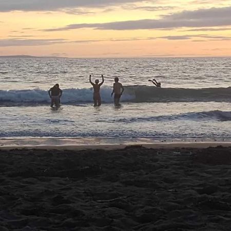 Apartment Beachfront Accommodation Estepona Ngoại thất bức ảnh